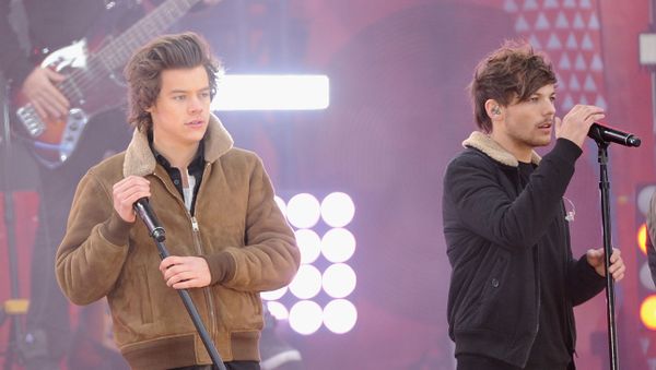 NEW YORK, NY - NOVEMBER 26: Harry Styles and Louis Tomlinson of One Direction perform at Rumsey Playfield on November 26, 2013 in New York City. - Sputnik International