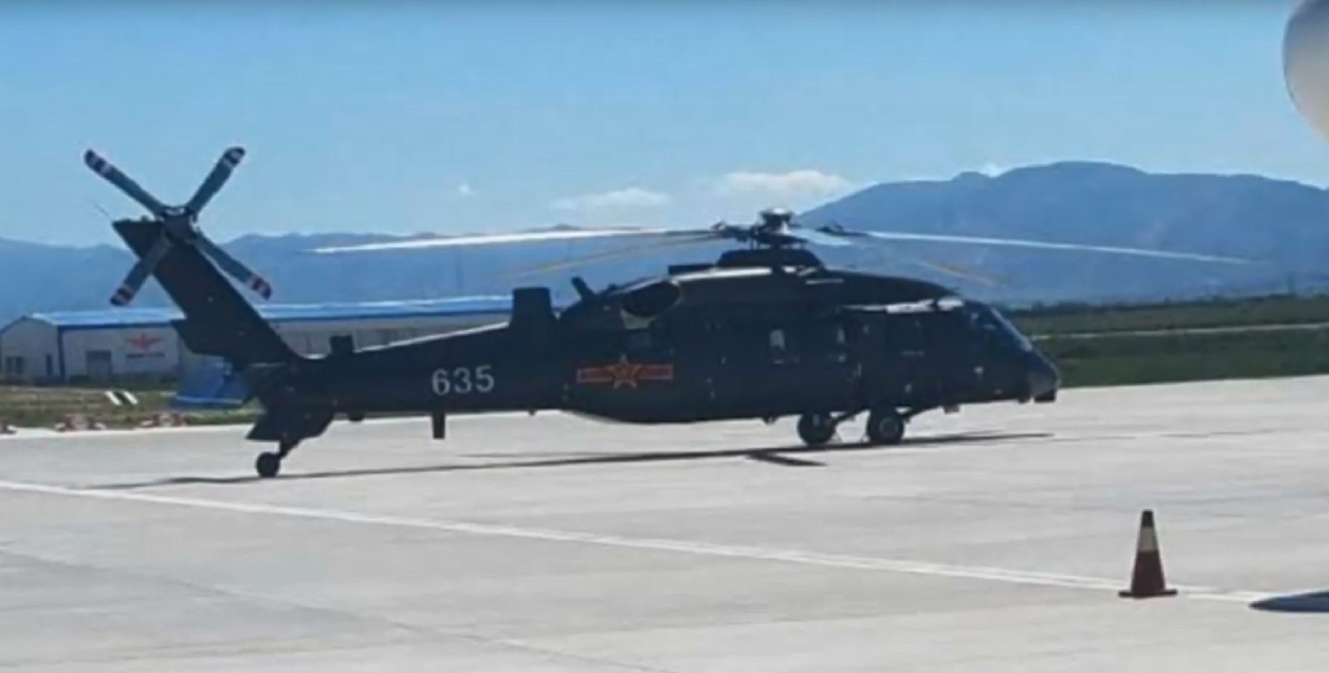 Video: Third Upgraded Chinese Type 052D Destroyer Sporting Anti-Stealth Radar Spotted Video: Third Upgraded Chinese Type 052D Destroyer Sporting Anti-Stealth Radar Spotted - Sputnik International, 1920, 03.03.2021