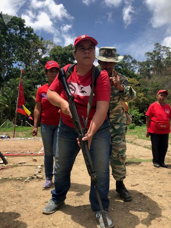 How Venezuelans Train to Repel Possible Military Aggression (Videos, Photos) How Venezuelans Train to Repel Possible Military Aggression (Videos, Photos) - Sputnik International