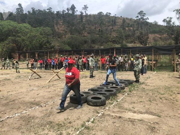 How Venezuelans Train to Repel Possible Military Aggression (Videos, Photos) How Venezuelans Train to Repel Possible Military Aggression (Videos, Photos) - Sputnik International