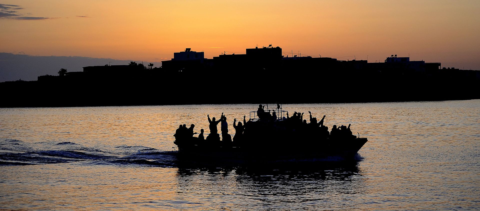 A boat carring Tunisian migrants (File) - Sputnik International, 1920, 07.07.2019