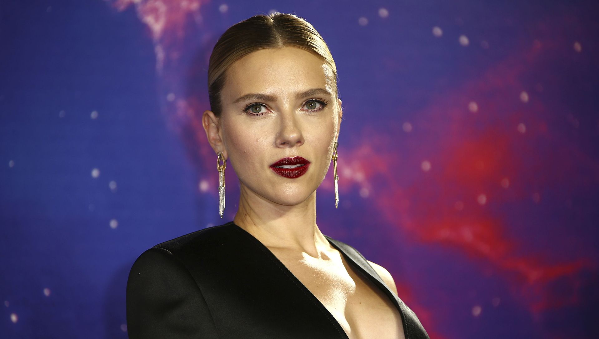 Actress Scarlett Johansson poses for photographers upon arrival at the 'Avengers Endgame' fan event in London, Wednesday, April 10, 2019 Actress Scarlett Johansson poses for photographers upon arrival at the 'Avengers Endgame' fan event in London, Wednesday, April 10, 2019 - Sputnik International, 1920, 29.07.2021