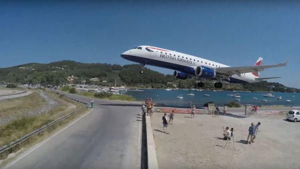 SKIATHOS 2019 - LOWEST LANDING EVER? The EUROPEAN ST. MAARTEN (4K) - Sputnik International
