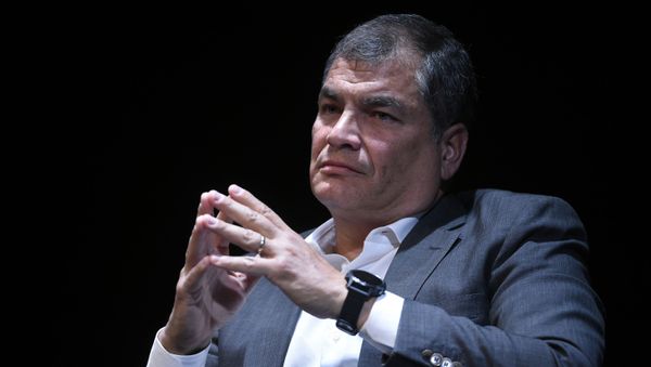 Former Ecuadorian President Rafael Correa attends to a meeting on power and checks and balance at the national theater in Brussels on October 22, 2018 - Sputnik International
