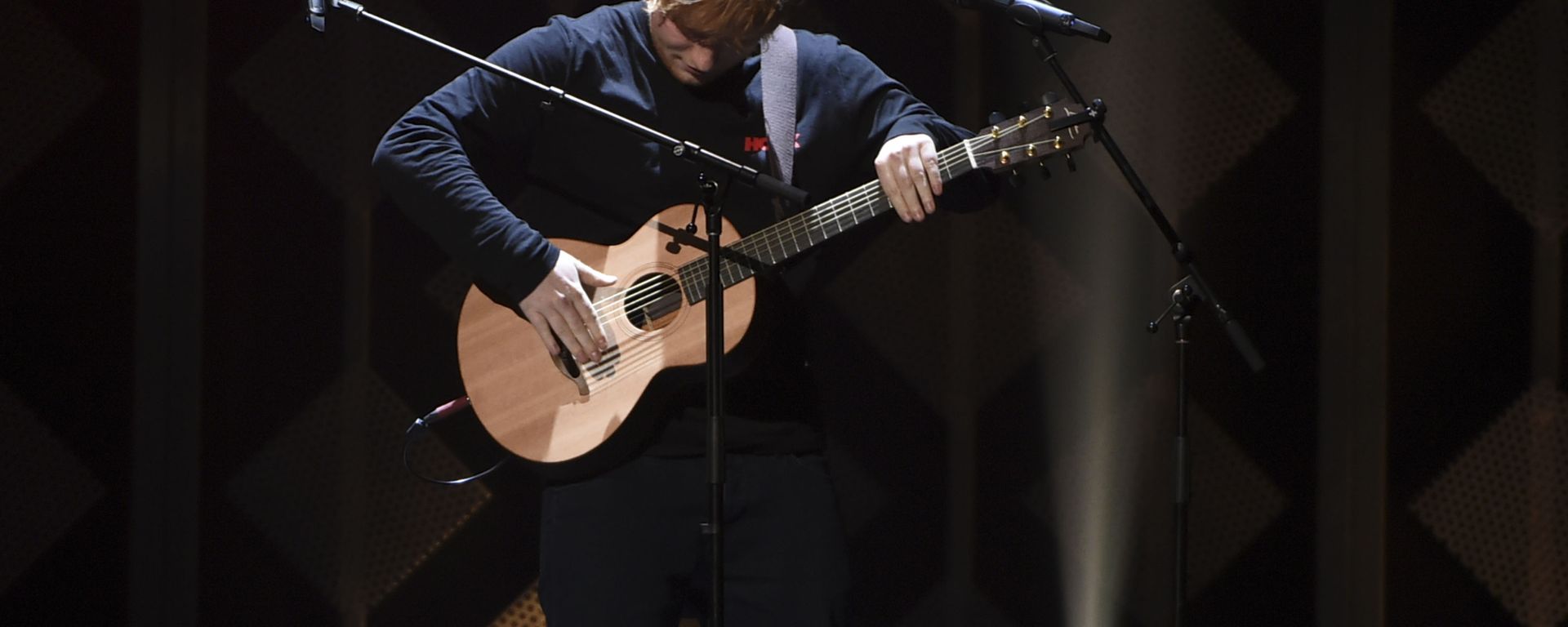 Singer-songwriter Ed Sheeran performs at Z100's iHeartRadio Jingle Ball at Madison Square Garden - Sputnik International, 1920, 20.07.2021