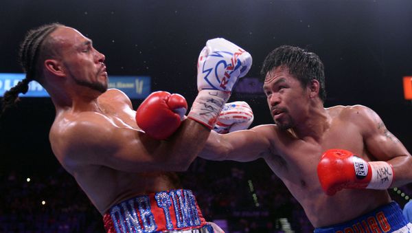 Manny Pacquiao (white trunks) and Keith Thurman - Sputnik International