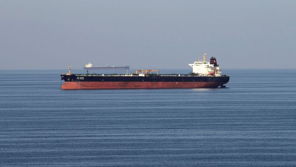 Oil tankers pass through the Strait of Hormuz, December 21, 2018. Oil tankers pass through the Strait of Hormuz, December 21, 2018. - Sputnik International