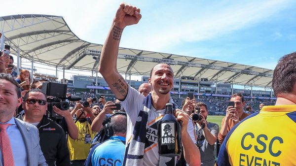  Zlatan Ibrahimovic  - Sputnik International