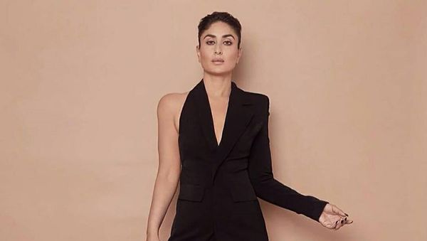 Indian superstar actress Kareena Kapoor Khan is known for literally taking her fans’ breath away with her glamorous style of dressing. However, this time her outfit has left many of her fans, especially the Twitterati, smiling. - Sputnik International