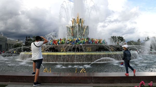The Stone Flower Fountain at the VDNKH park in Moscow.  - Sputnik International