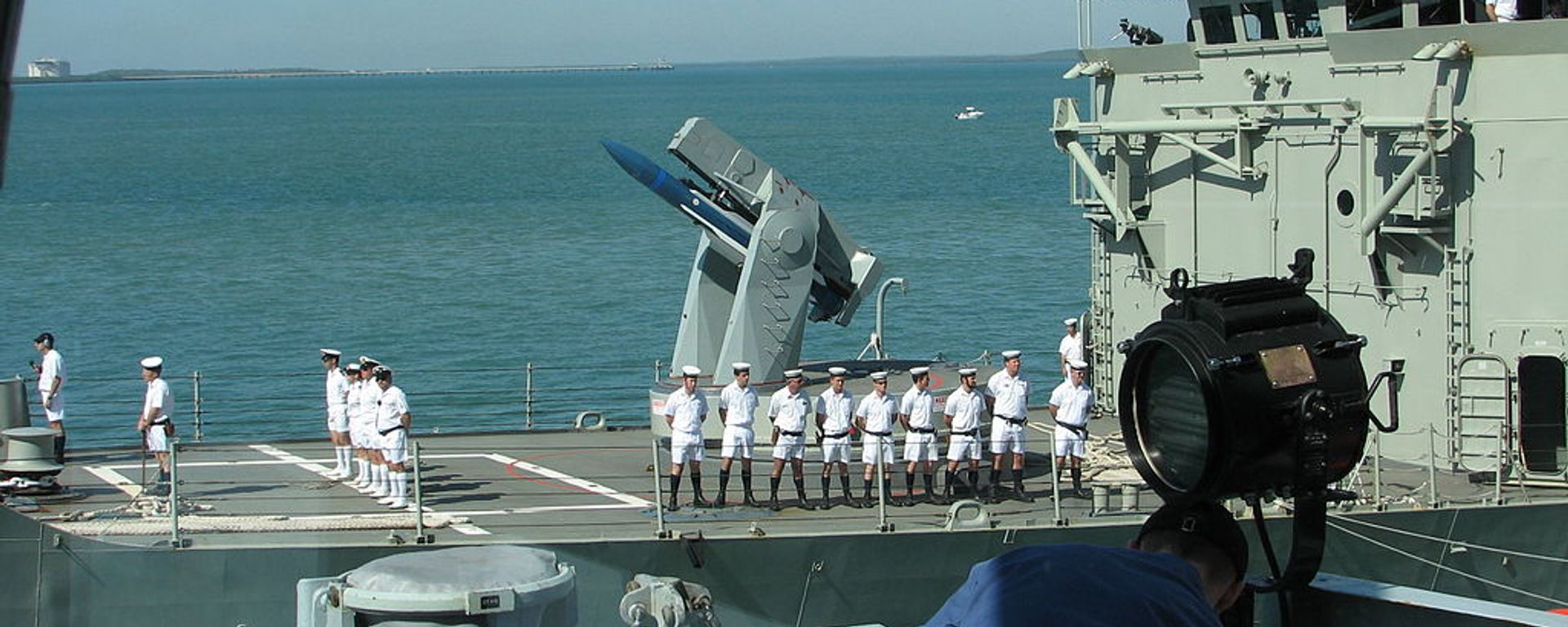 HMAS Adelaide Leaves the Port of Darwin for the last time  - Sputnik International, 1920, 08.06.2022