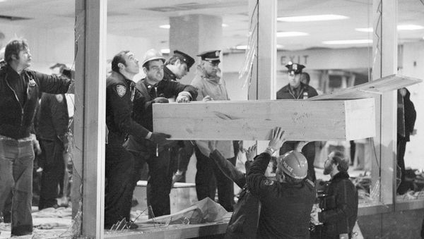 The 1975 La Guardia Airport bombing in New York - Sputnik International