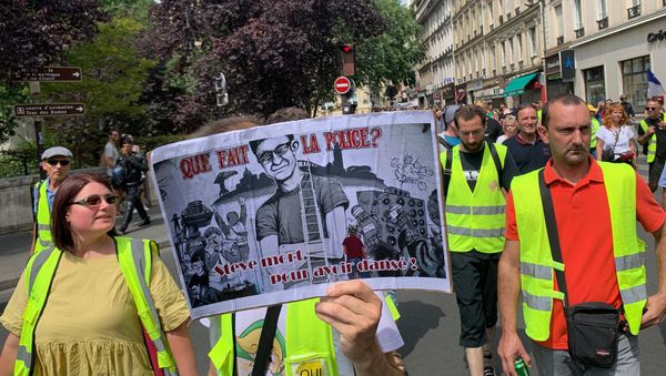 Yellow Vests protests in Paris - Sputnik International