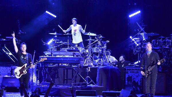 Blink-182 perform during Linkin Park and Friends Celebrate Life in Honor of Chester Bennington at the Hollywood Bowl on Friday, Oct. 27, 2017, in Los Angeles. - Sputnik International
