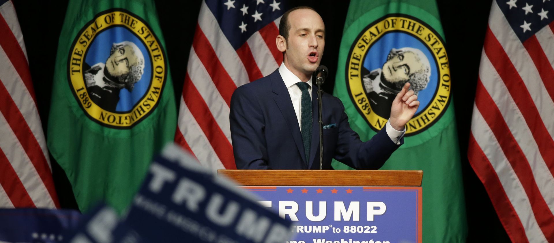 Stephen Miller, a policy advisor to Republican presidential candidate Donald Trump, speaks during a rally in Spokane, Wash., Saturday, May 7, 2016. Stephen Miller, a policy advisor to Republican presidential candidate Donald Trump, speaks during a rally in Spokane, Wash., Saturday, May 7, 2016. - Sputnik International, 1920, 07.04.2021