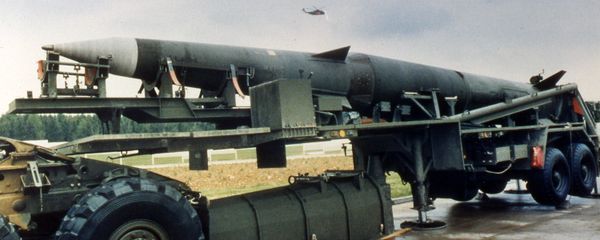A Pershing II missile is seen on a semi-trailer at the Mutlangen, West Germany, US missile base, as the press was given a chance to inspect the army base May 20, 1987 - Sputnik International