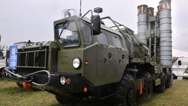 S-400 Triumph missile launcher S-400 Triumph missile launcher - Sputnik International