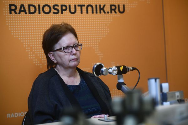 Stenin's Mother: 'When Andrei Left for Ukraine, I Had the Thought That I Could Lose My Child' - Sputnik International