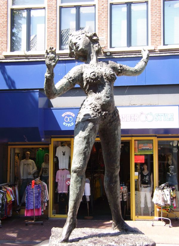 Sculpture of Mata Hari in Leeuwarden Sculpture of Mata Hari in Leeuwarden - Sputnik International