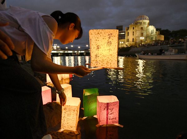 Hiroshima and Nagasaki? – US President Truman Was a War Criminal - Sputnik International