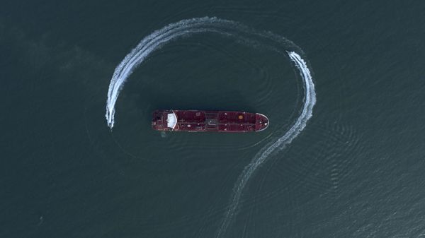 Iran Reportedly Detains Foreign Vessel for Allegedly Smuggling Fuel in Persian Gulf Iran Reportedly Detains Foreign Vessel for Allegedly Smuggling Fuel in Persian Gulf - Sputnik International