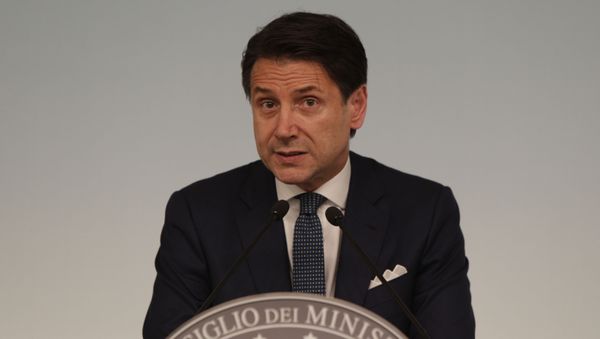   Italian premier Giuseppe Conte gives a press conference at Chigi Palace in Rome Thursday evening, Aug. 8, 2019. - Sputnik International