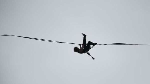 Tightrope walker Tightrope walker - Sputnik International