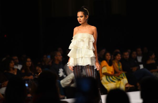 Models Sizzle in Swimsuits at Beach Fashion Show in Sri Lanka Models Sizzle in Swimsuits at Beach Fashion Show in Sri Lanka - Sputnik International