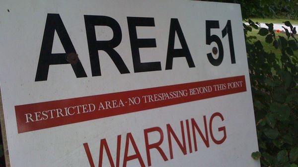 An Area 51 warning sign - Sputnik International