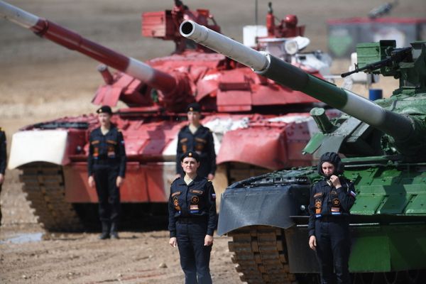 Tank Biathlon's Stars: Women at International Army Games 2019 Tank Biathlon's Stars: Women at International Army Games 2019 - Sputnik International