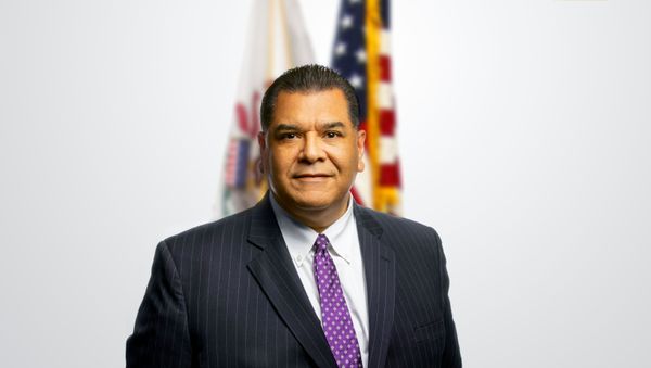 Democratic senator from Illinois Martin Sandoval  - Sputnik International