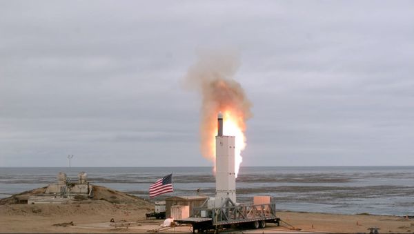 Defense Department conducts a flight test of a ground-launched cruise missile at San Nicolas Island, California, 18 August 2019 Defense Department conducts a flight test of a ground-launched cruise missile at San Nicolas Island, California, 18 August 2019 - Sputnik International
