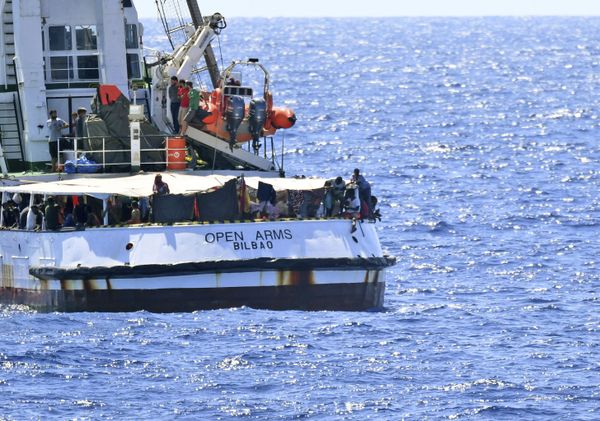 Journalist on Migration to Italy: 'Many of Refugees Have Coronavirus, It Causes Panic Among People' Journalist on Migration to Italy: 'Many of Refugees Have Coronavirus, It Causes Panic Among People' - Sputnik International
