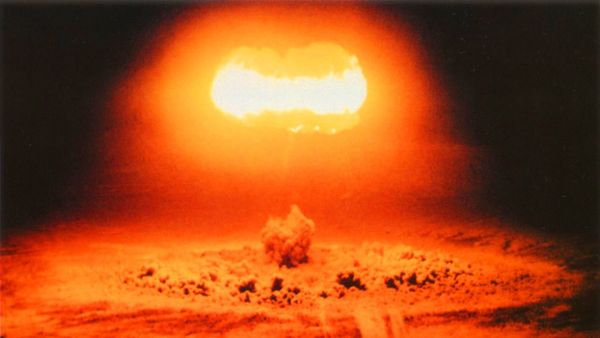 Operation Plumbob Stokes US nuclear weapons test, predicted yield 10-20 kt, August 7, 1957. - Sputnik International