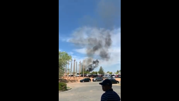 Small plane erupts in flames at California's Oroville Municipal Airport - Sputnik International