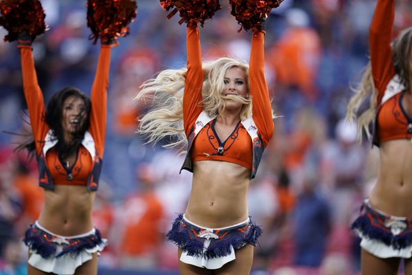 The Denver Broncos cheerleaders perform during an NFL preseason football game against the San Francisco 49ers, Monday, Aug. 19, 2019, in Denver.  - Sputnik International