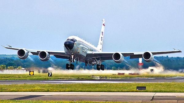  RC-135 - Sputnik International