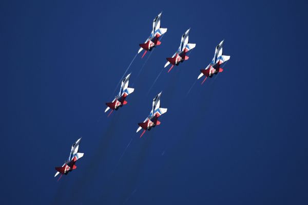 MiG-29 fighter jets piloted by the Swifts aerobatic team perform at the MAKS-2019 international air show in Zhukovsky, outside Moscow. - Sputnik International