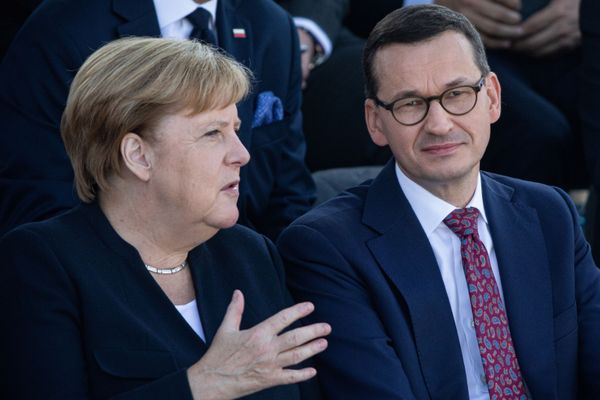 Serbian Defence Minister Slams Poland for Not Inviting Russia to WWII Commemorative Events Serbian Defence Minister Slams Poland for Not Inviting Russia to WWII Commemorative Events - Sputnik International