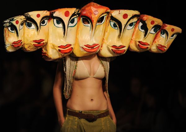 A model displays creations by Indian designer Nida Mahmood during the Wills Lifestyle India Fashion Week - Spring Summer 2011 collection in New Delhi on 26 October 2010. A model displays creations by Indian designer Nida Mahmood during the Wills Lifestyle India Fashion Week - Spring Summer 2011 collection in New Delhi on 26 October 2010. - Sputnik International