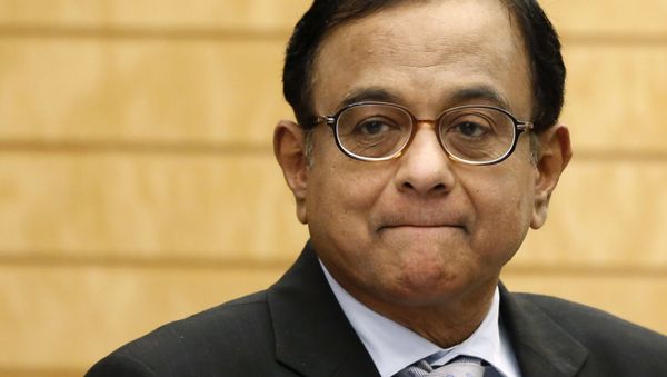 India's Finance Minister Palaniappan Chidambaram waits for arrival of Japan's Prime Minister Shinzo Abe before their meeting at Abe's official residence in Tokyo Monday, April 1, 2013 - Sputnik International