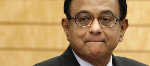 India's Finance Minister Palaniappan Chidambaram waits for arrival of Japan's Prime Minister Shinzo Abe before their meeting at Abe's official residence in Tokyo Monday, April 1, 2013 - Sputnik International