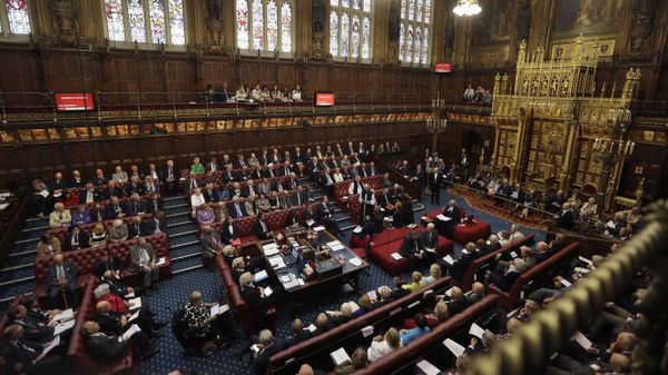 Lord Norman Fowler, the new Lord Speaker, left, speaks in the House of Lords chamber during his first sitting, in Parliament, London, Monday, Sept. 5, 2016 Lord Norman Fowler, the new Lord Speaker, left, speaks in the House of Lords chamber during his first sitting, in Parliament, London, Monday, Sept. 5, 2016 - Sputnik International