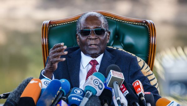 (FILES) In this file photo taken on July 29, 2018 Former Zimbabwean President Robert Mugabe addresses media during a surprise press conference at his residence Blue Roof  in Harare - Sputnik International