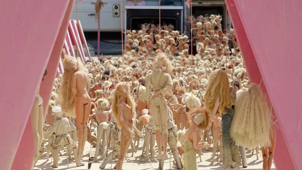   Barbie Death Camp - Sputnik International