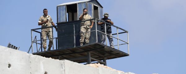 Lebanese soldiers on a watch tower along a new wall on the Israeli-Lebanese border (File) Lebanese soldiers on a watch tower along a new wall on the Israeli-Lebanese border (File) - Sputnik International
