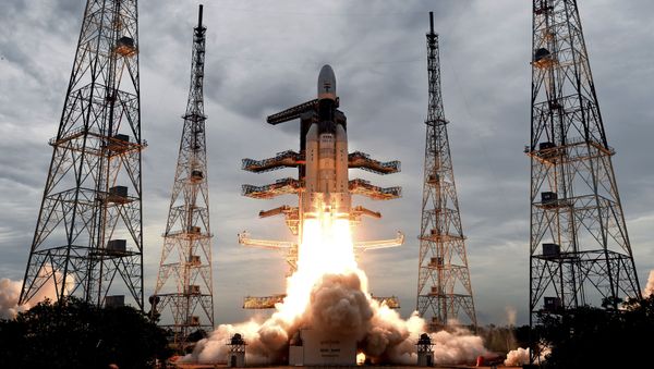 This photo released by the Indian Space Research Organization (ISRO) shows its Geosynchronous Satellite launch Vehicle (GSLV) MkIII carrying Chandrayaan-2 lift off from Satish Dhawan Space center in Sriharikota, India, Monday, July 22, 2019 - Sputnik International