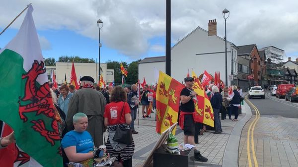 Welsh Independence Supporters March Under One Banner In Merthyr Tydfil - Photos - Sputnik International
