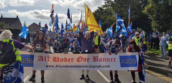 Perth Says Aye! Thousands March for Independence Through Central Scotland - Sputnik International