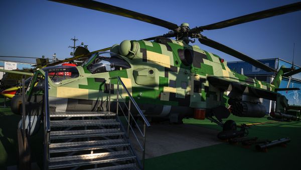 Upgraded combat helicopter MI-24P-1M at MAKS-2019 in Moscow region's Zhukovsky - Sputnik International